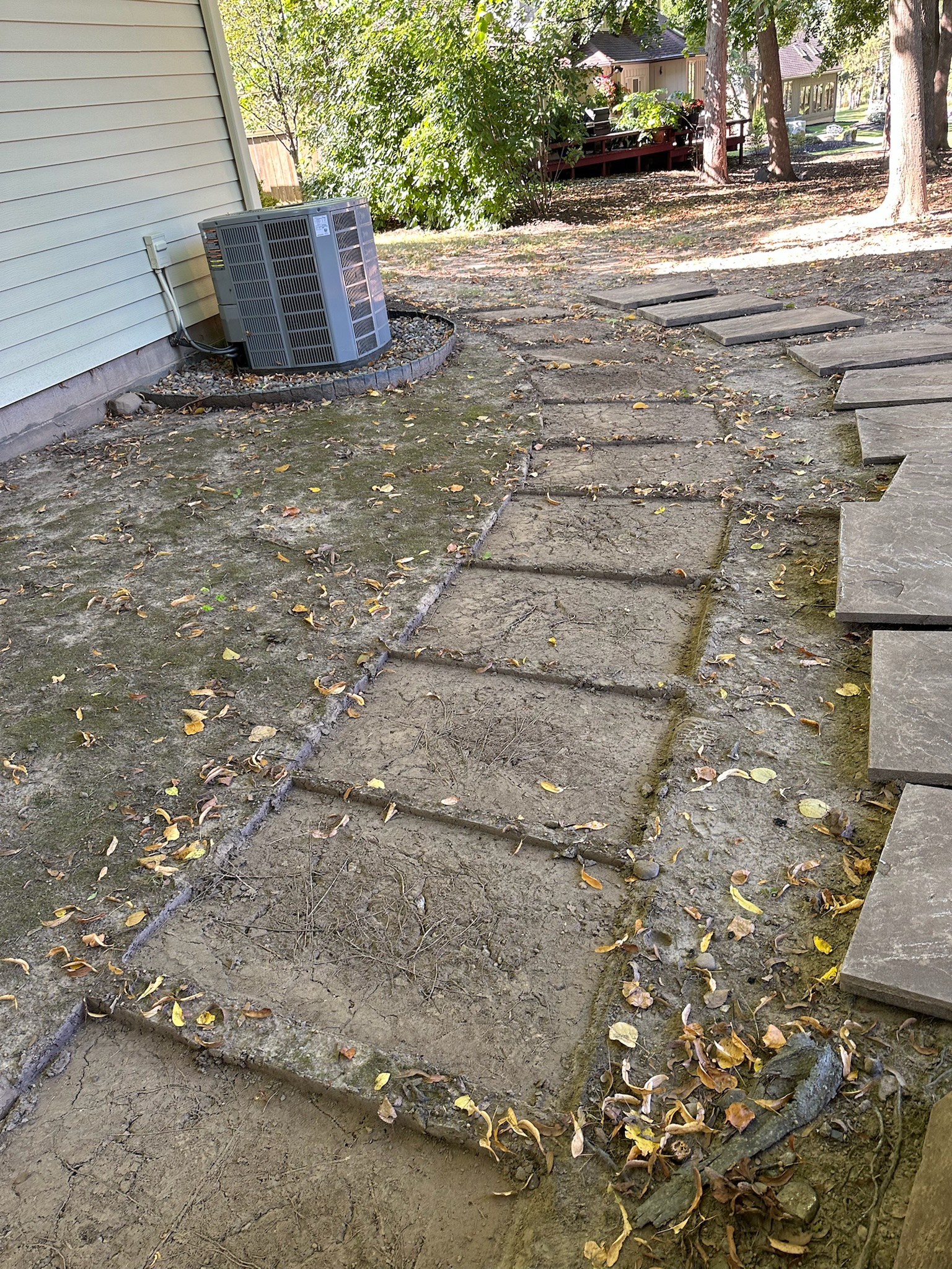 2023 entry walkway before photo 1